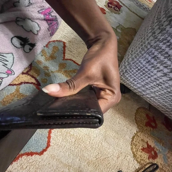 Authentic Gucci brown leather guccissima logo long around zip wallet - Picture 11 of 14